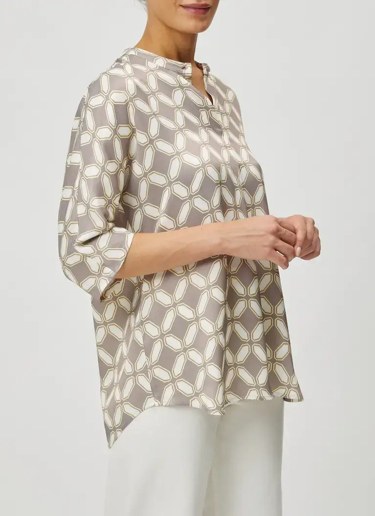 Maerz Muenchen Stehkragen-Bluse100% ViskoseArt. Nr. 153201-528 Vatertagsangebot
