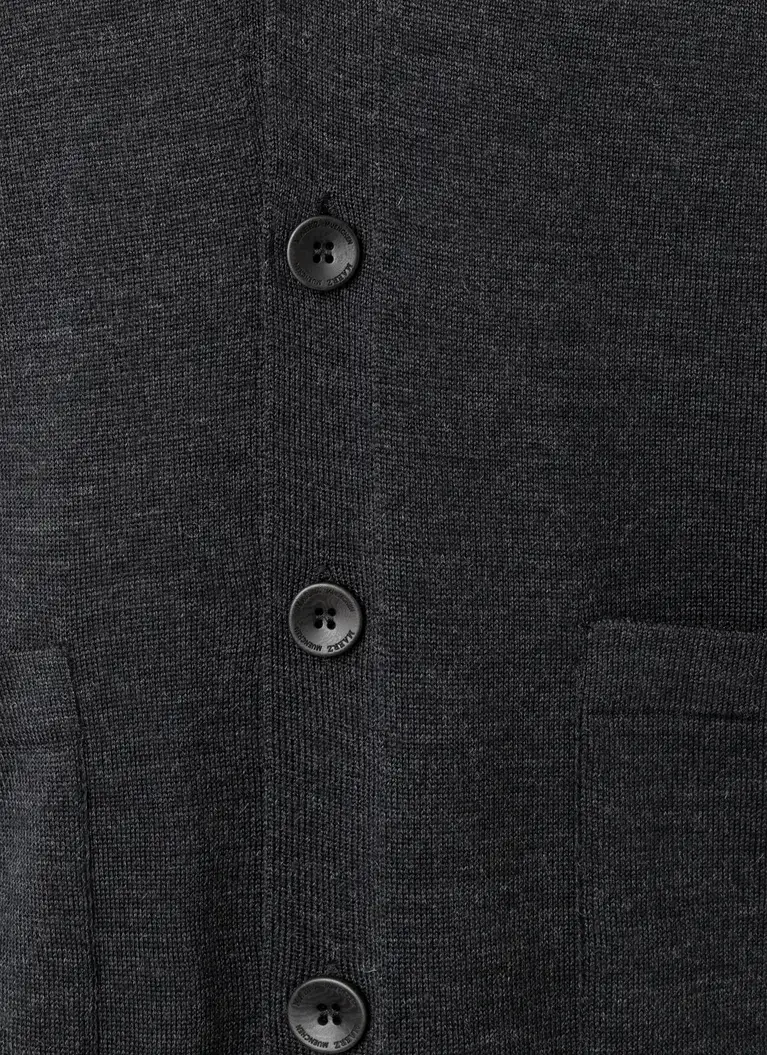 Maerz Muenchen Strick Cardigan100% MerinowolleArt. Nr. 581000-591 Tägliche Deals