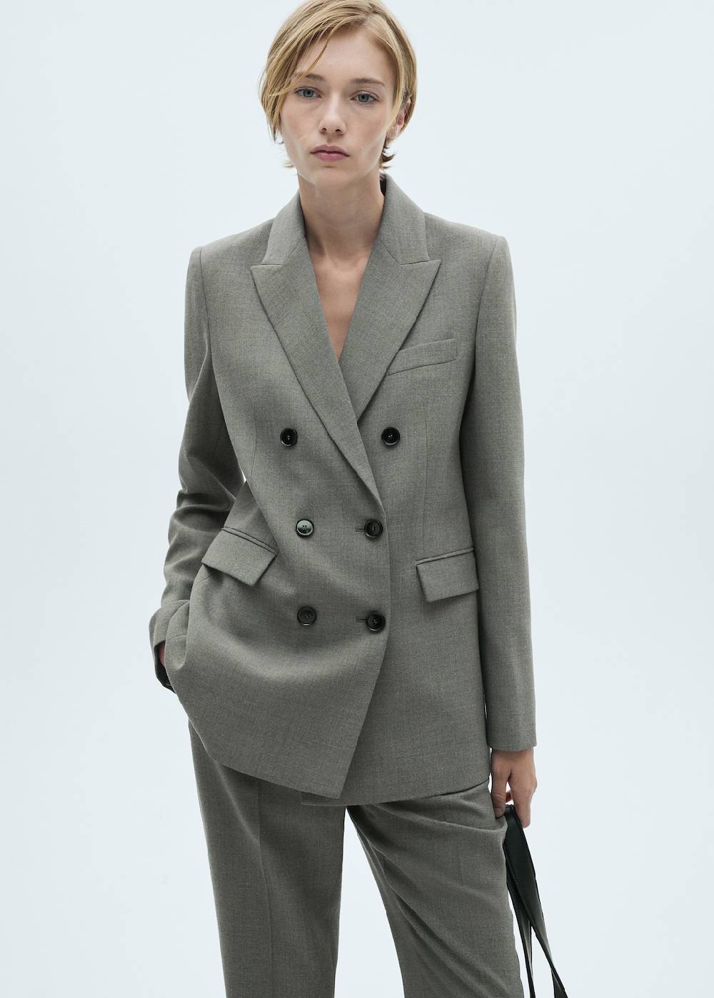 Mango Anzughose im Flared-Stil Kostenloser Versand international