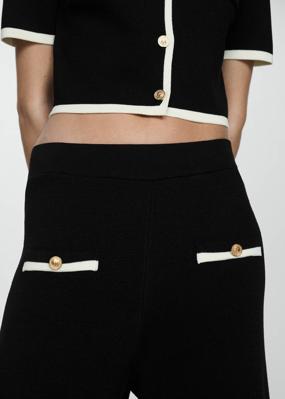 Mango Gerade Hose mit Kontrastborten Fabrikladen