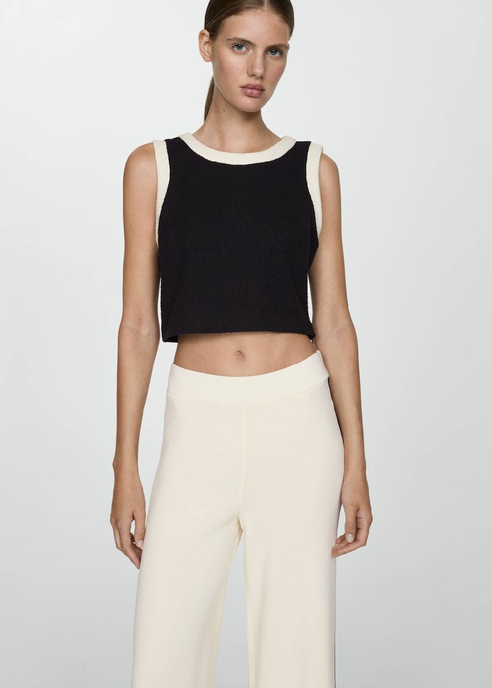 Mango Strickhose mit kontrastierenden Seitenstreifen Lagerräumung