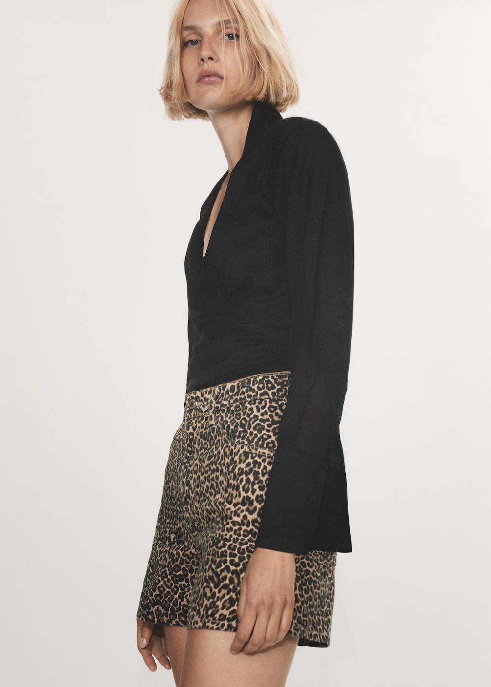 Mango Gerade Shorts mit Leopardenmuster Riesige Ersparnisse