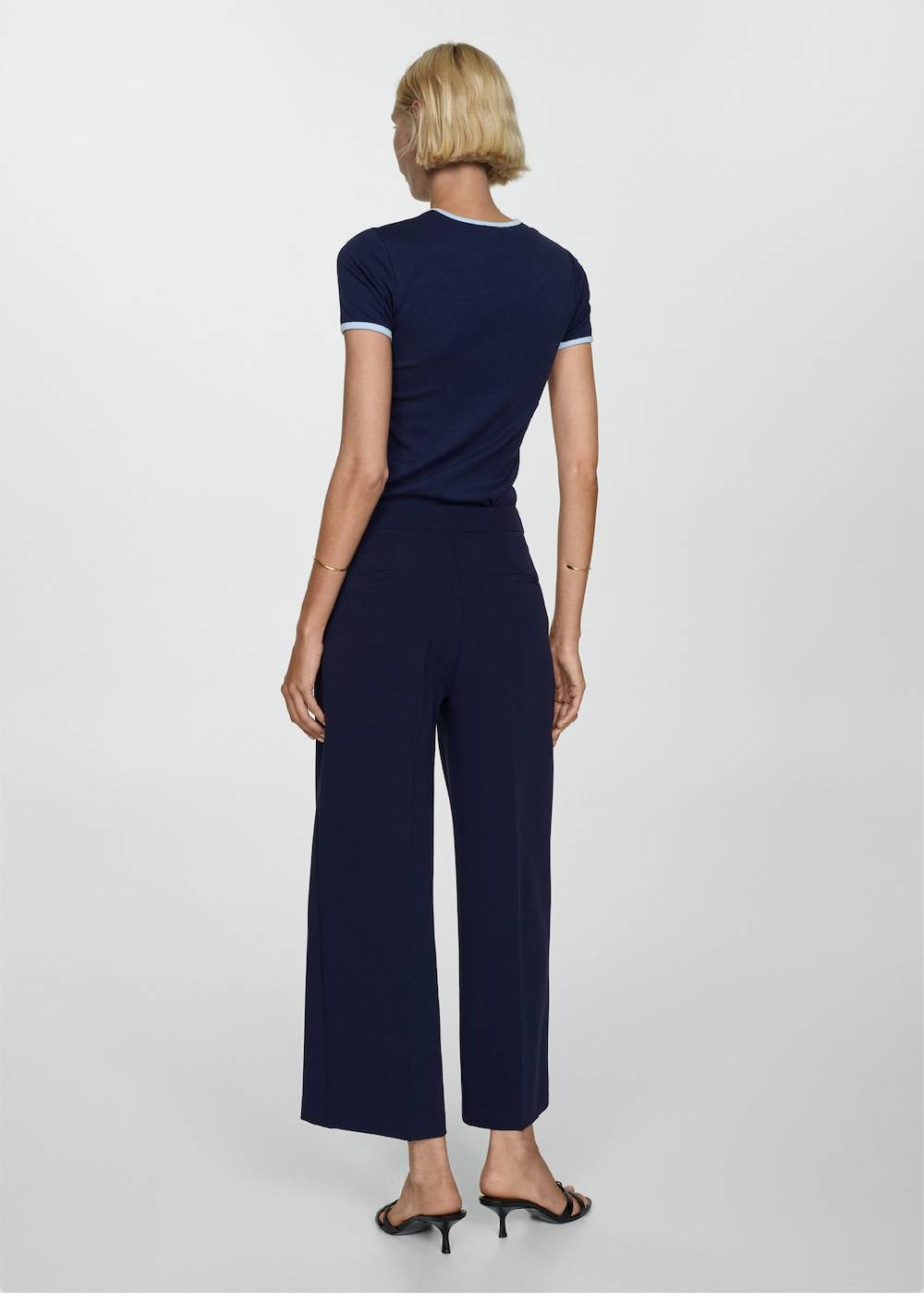 Mango Gerade Hose mit Knöpfen Wochenangebot