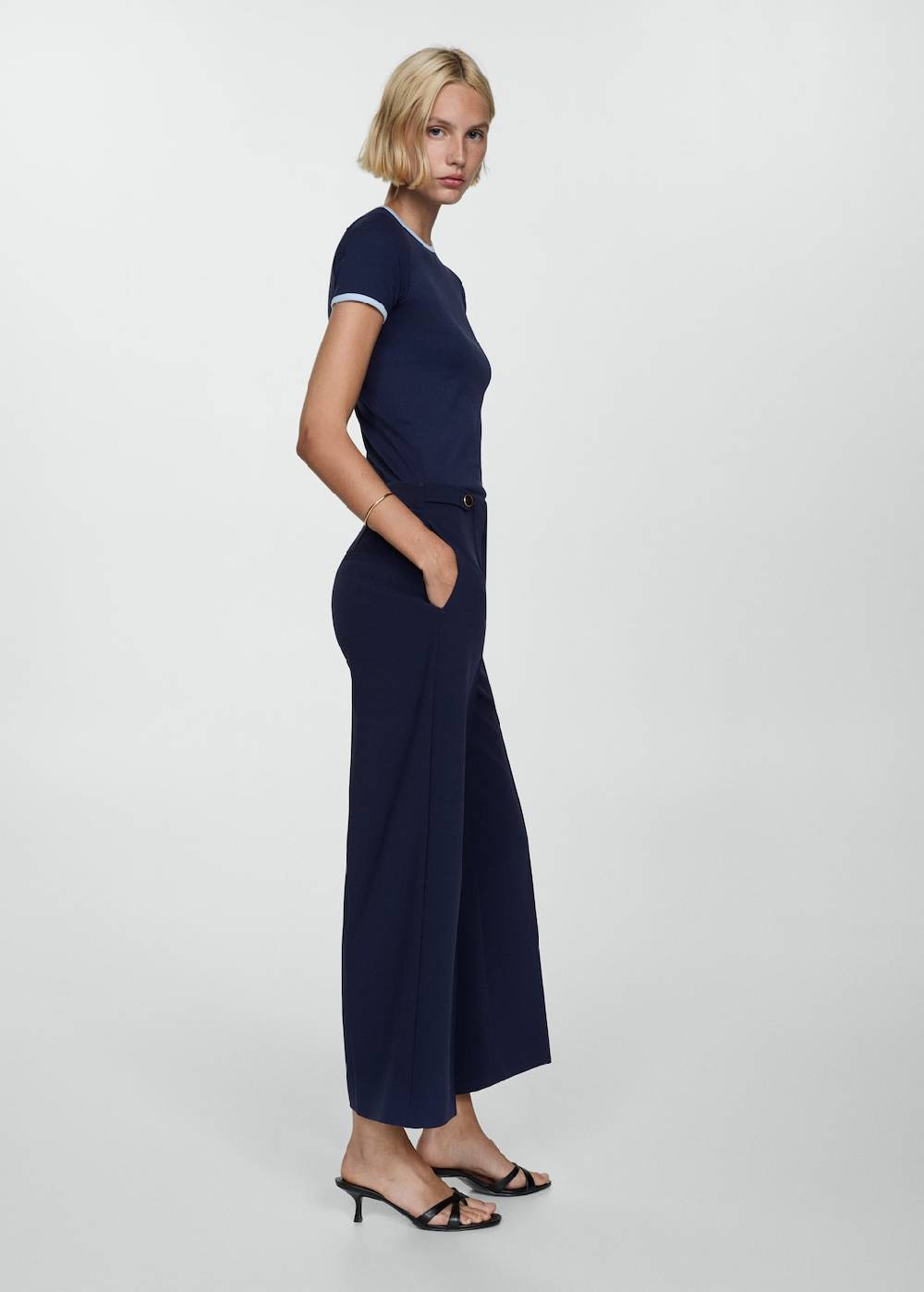 Mango Gerade Hose mit Knöpfen Wochenangebot