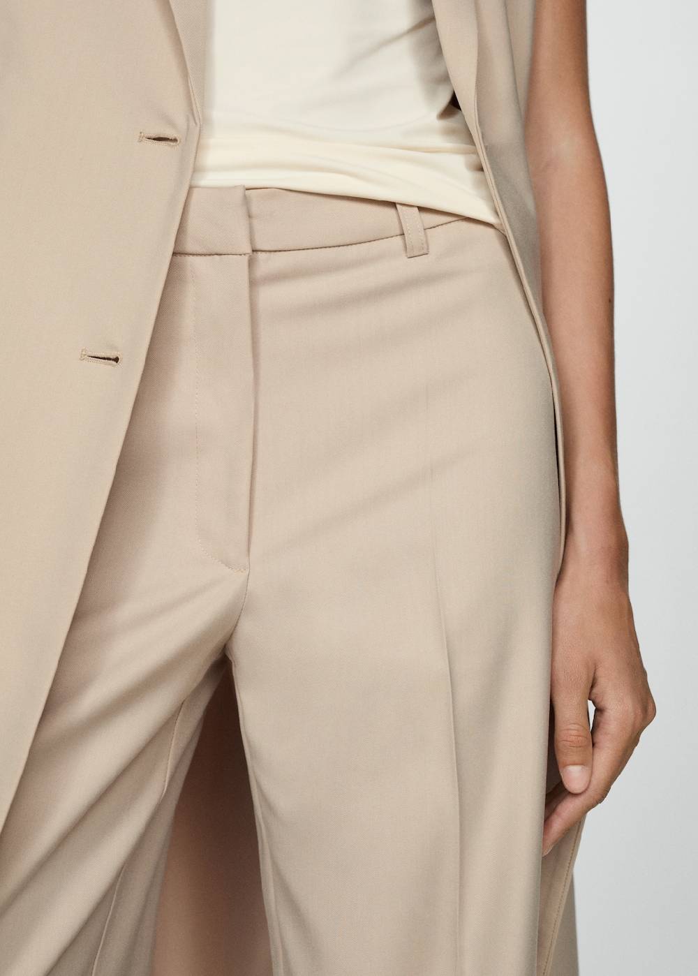 Mango Gerade Bundfaltenhose Nur für heute