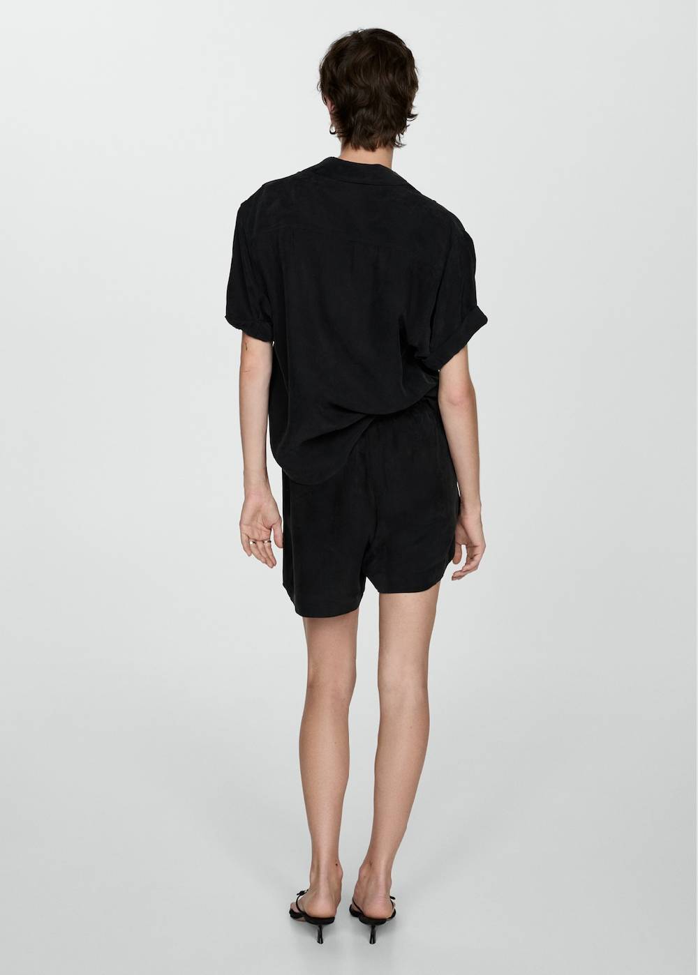Mango Gerade Cupro-Shorts mit hoher Bundhöhe Cyber Monday
