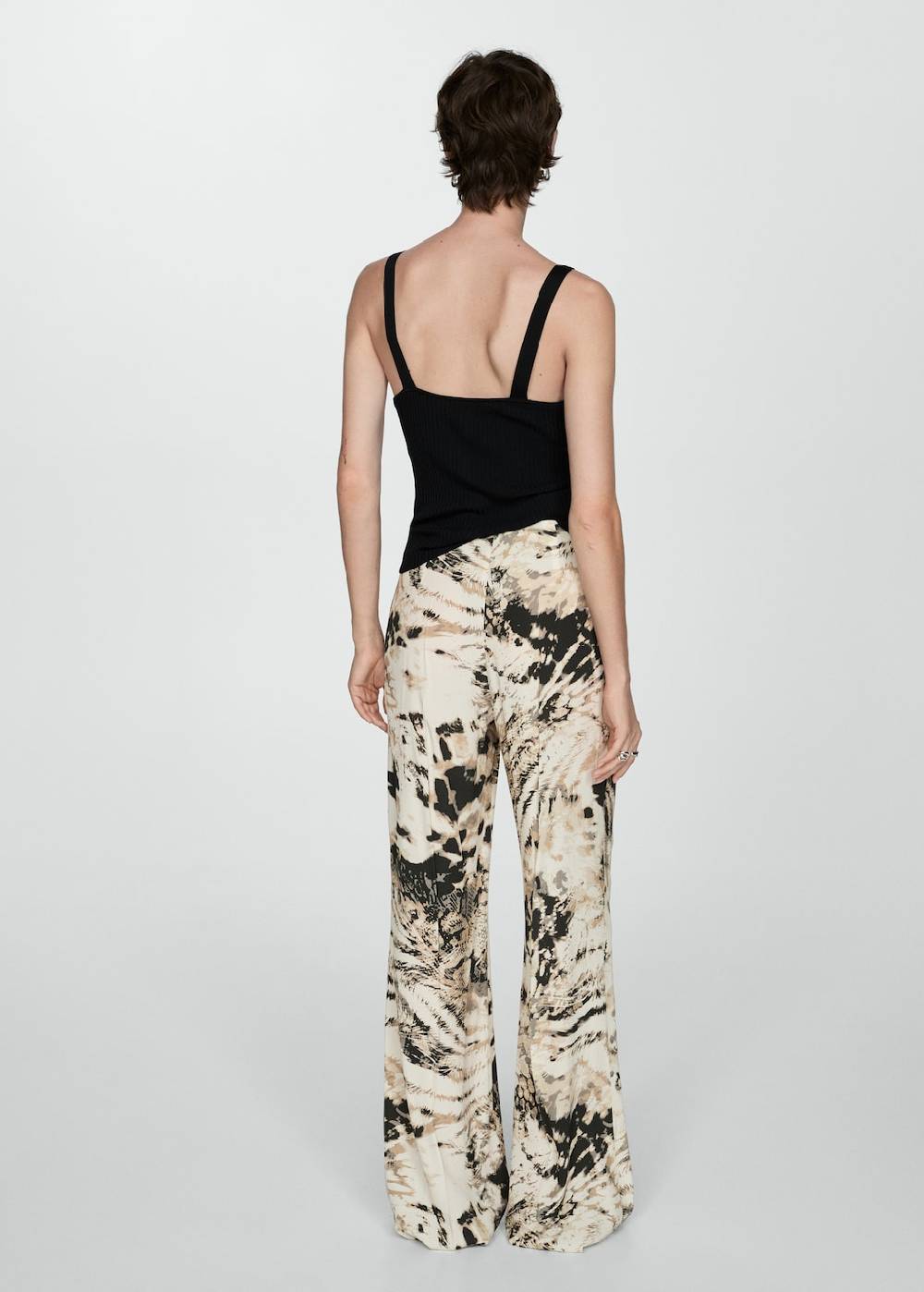 Mango Fließende Hose mit Animal-Print Blitzangebot