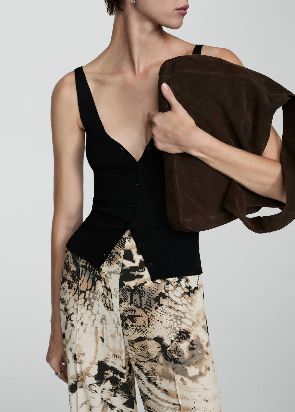 Mango Fließende Hose mit Animal-Print Blitzangebot
