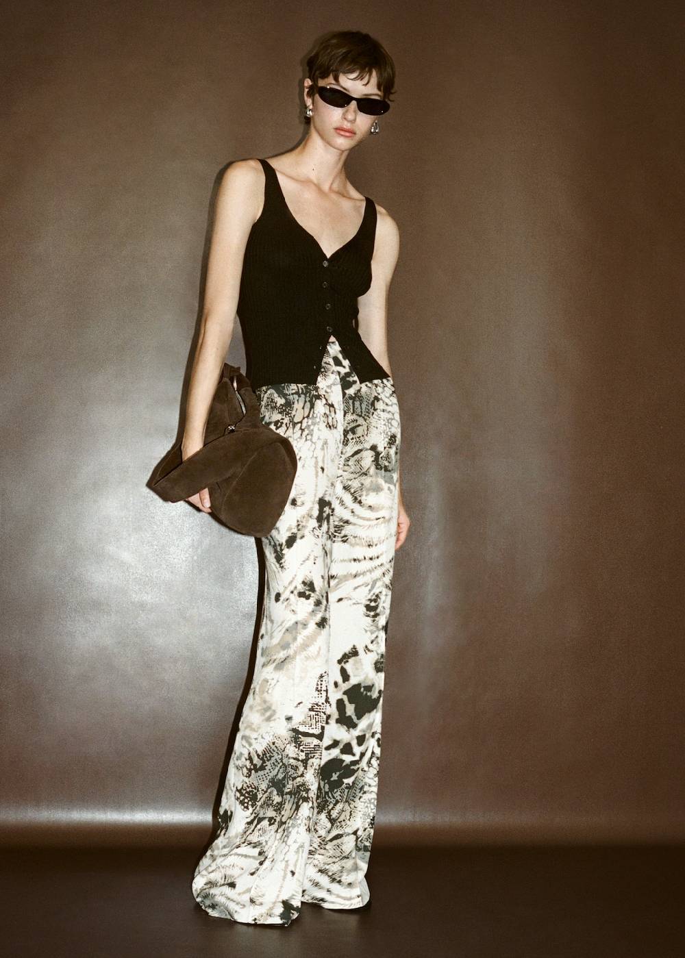 Mango Fließende Hose mit Animal-Print Blitzangebot