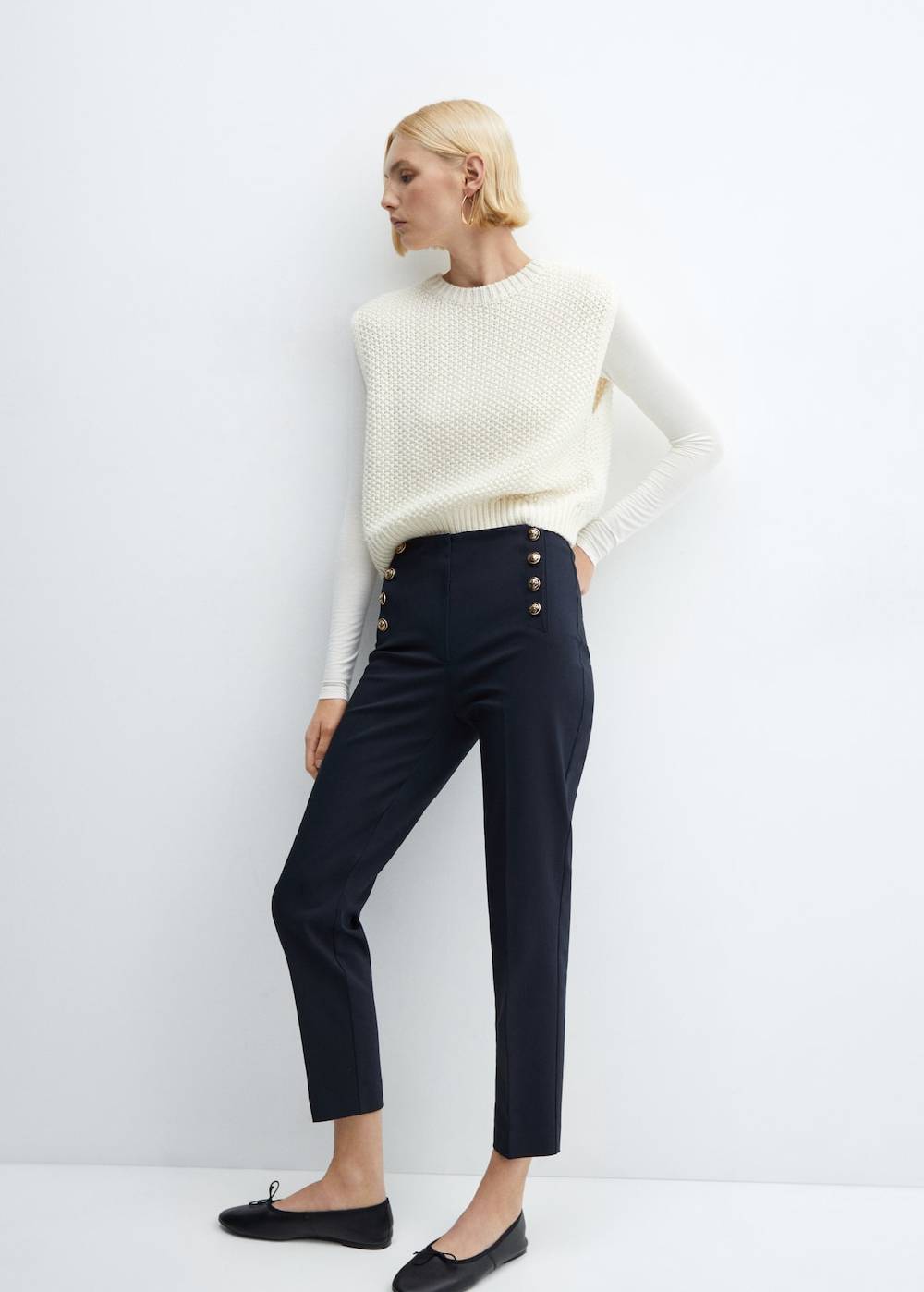 Mango Crop-Hose mit Knöpfen Neueste Stile