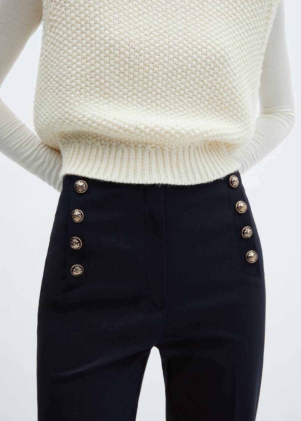 Mango Crop-Hose mit Knöpfen Neueste Stile