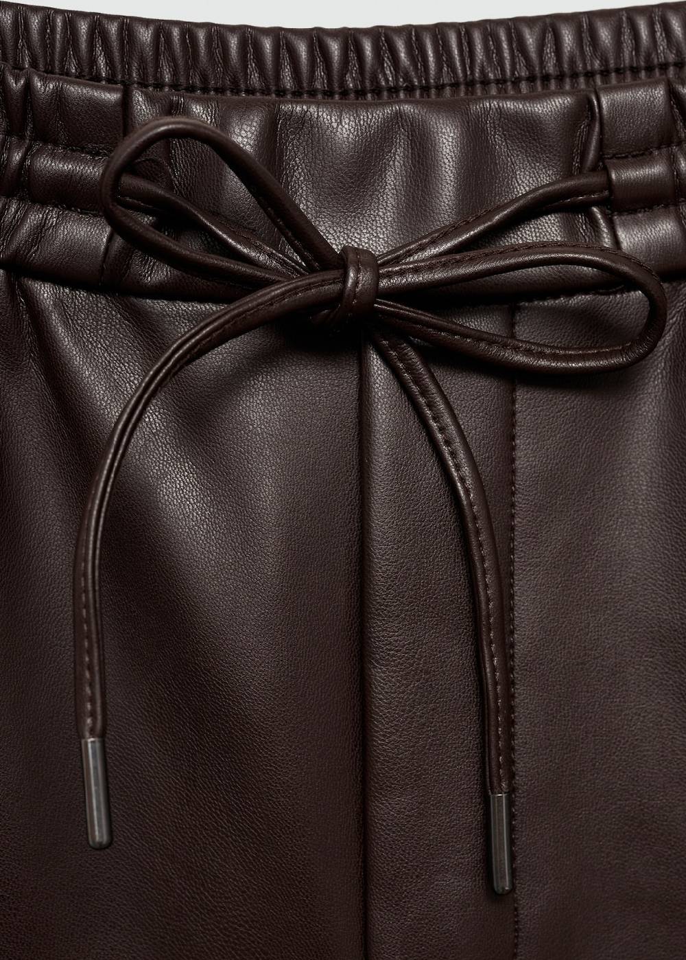 Mango Hose mit Stretchbund und Leder-Effekt Nur für heute