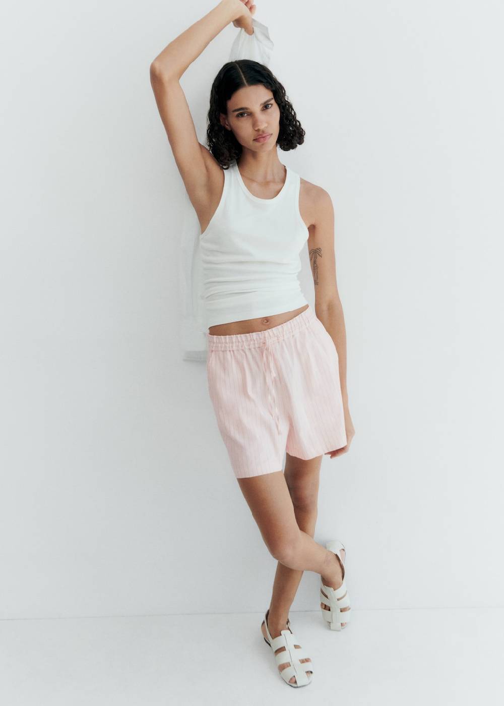 Mango Gestreifte Leinenshorts Kostenloser Versand international