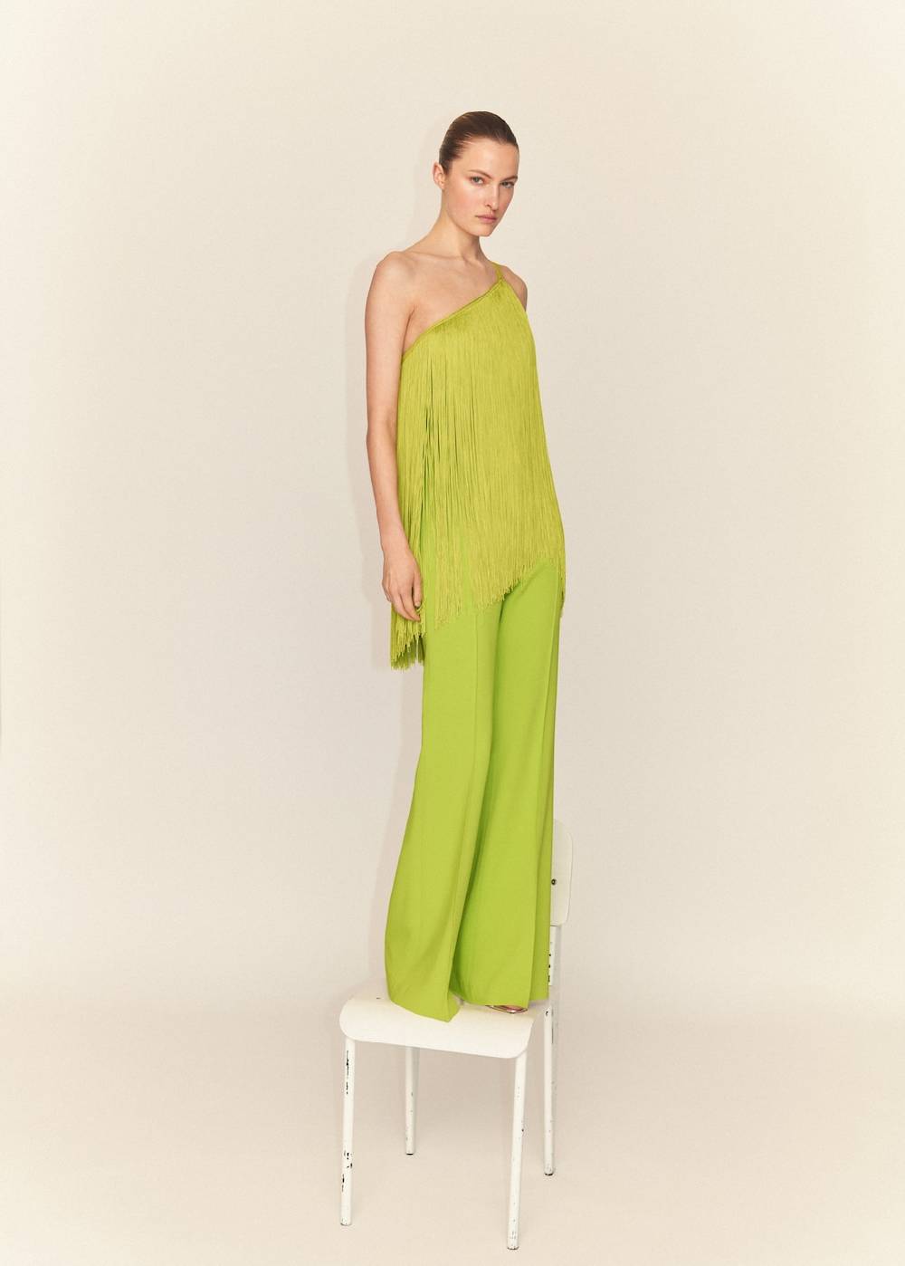 Mango Ausgestellte Hose mit hohem Bund Online