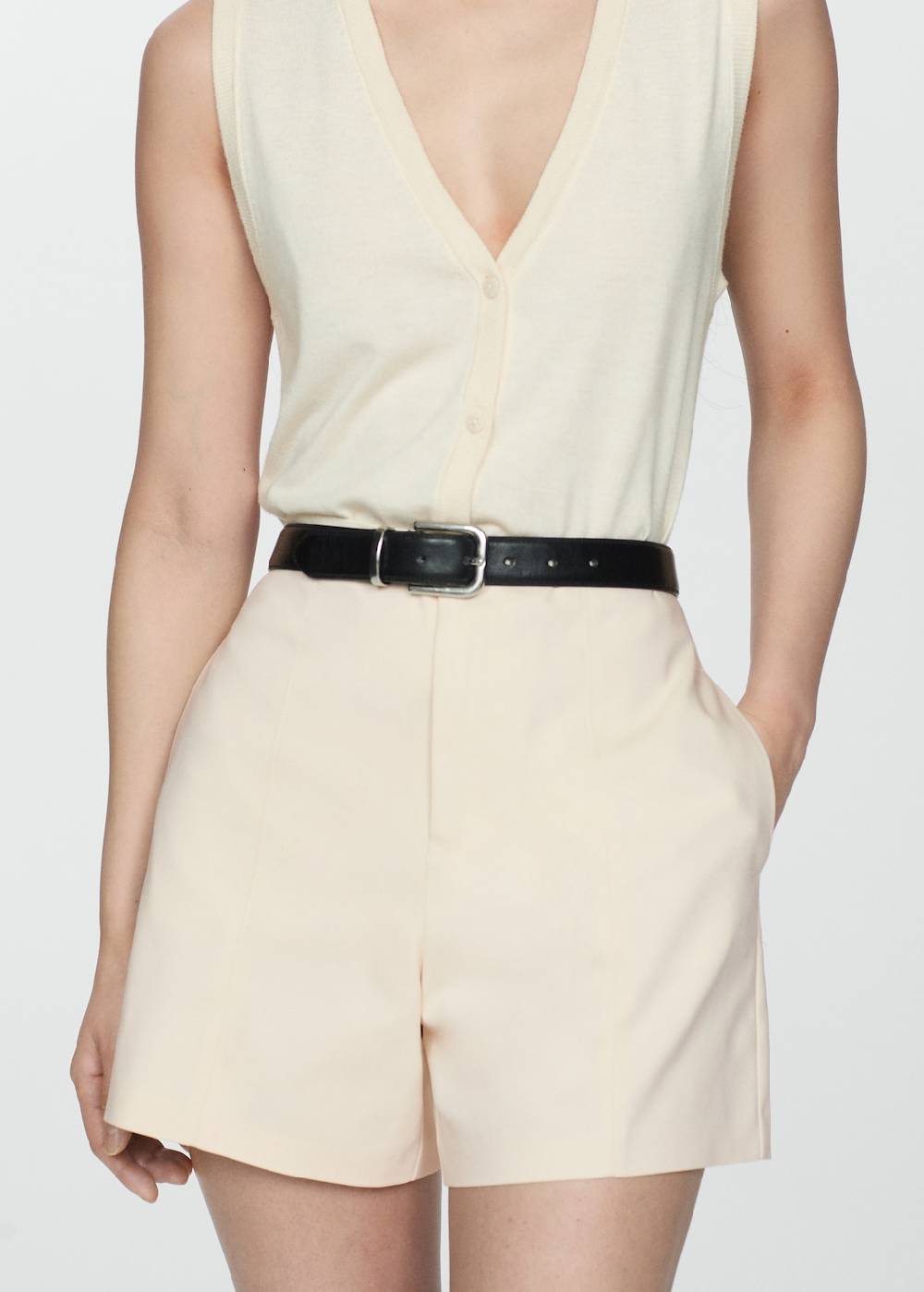 Mango Gerade Shorts mit hoher Taille Preisnachlass