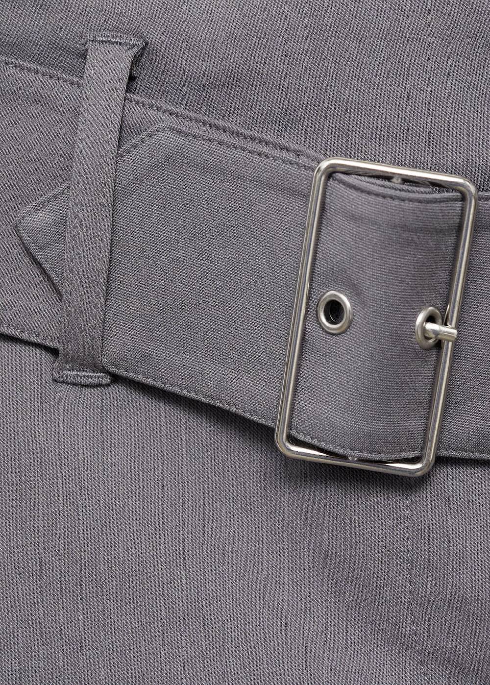 Mango Asymmetrische Shorts mit Gürtel Valentinstagsangebot