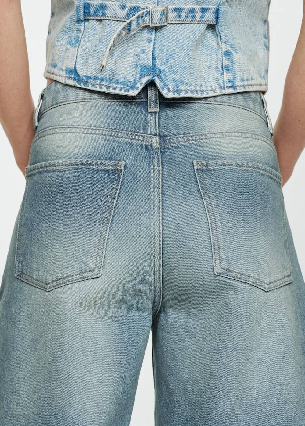Mango Loose-Fit-Jeans-Bermudashorts Lagerräumung