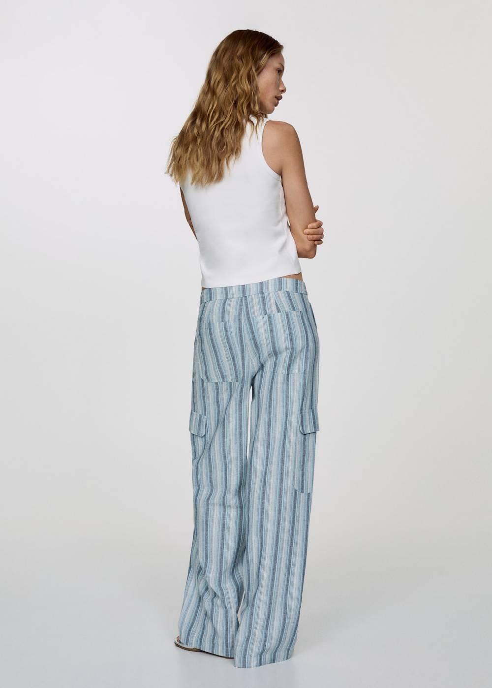 Mango Gestreifte Hose mit Cargotaschen Bestseller