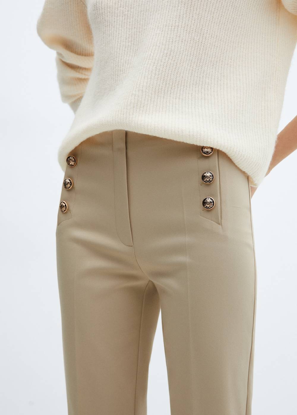 Mango Crop-Hose mit Knöpfen Wochenangebot