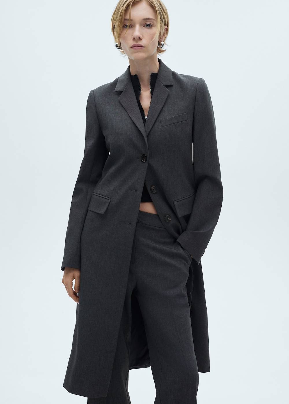 Mango Anzughose im Flared-Stil Bis zu 50% Rabatt