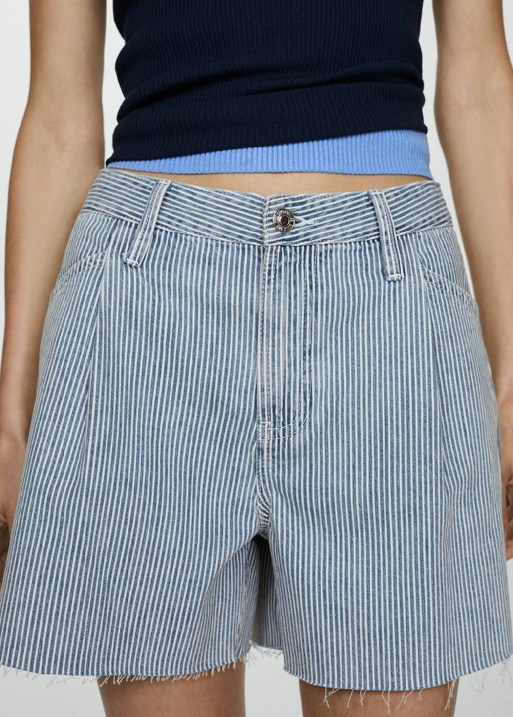 Mango Jeansshorts mit Streifenmuster Begrenzt auf 3 Tage