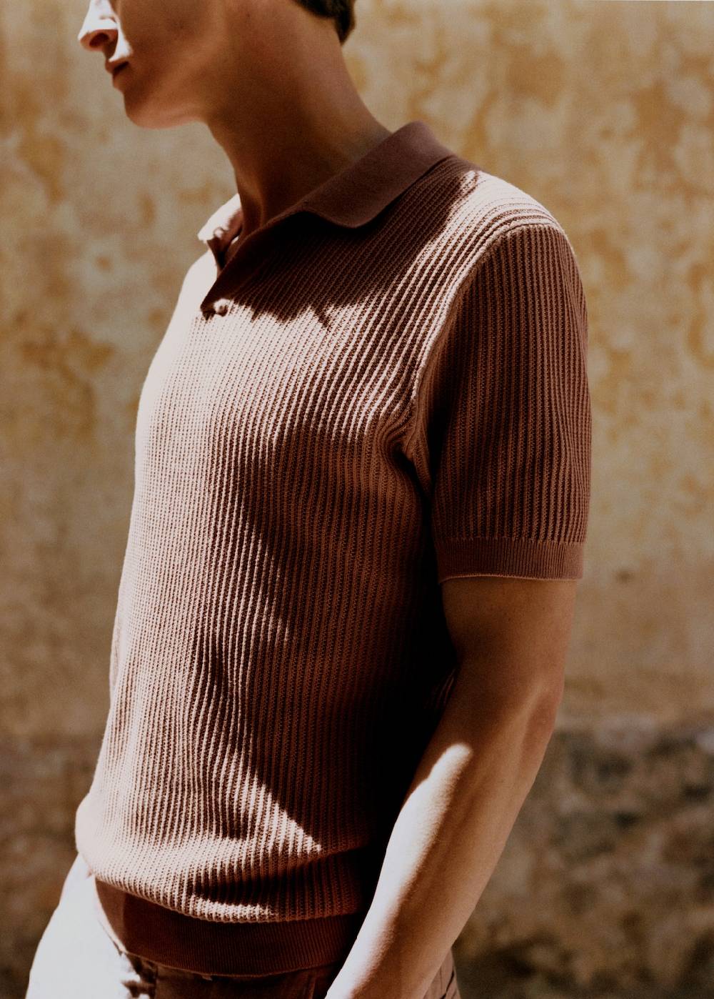 Mango Geripptes Strick-Poloshirt aus Baumwolle Angebote