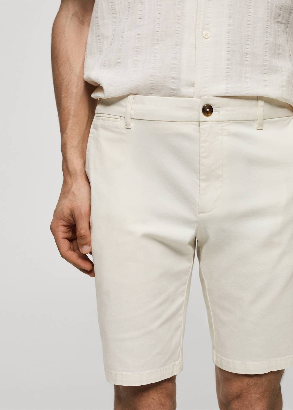 Mango Slim-Fit-Bermudashorts im Chino-Stil aus Baumwolle Blitzverkäufe