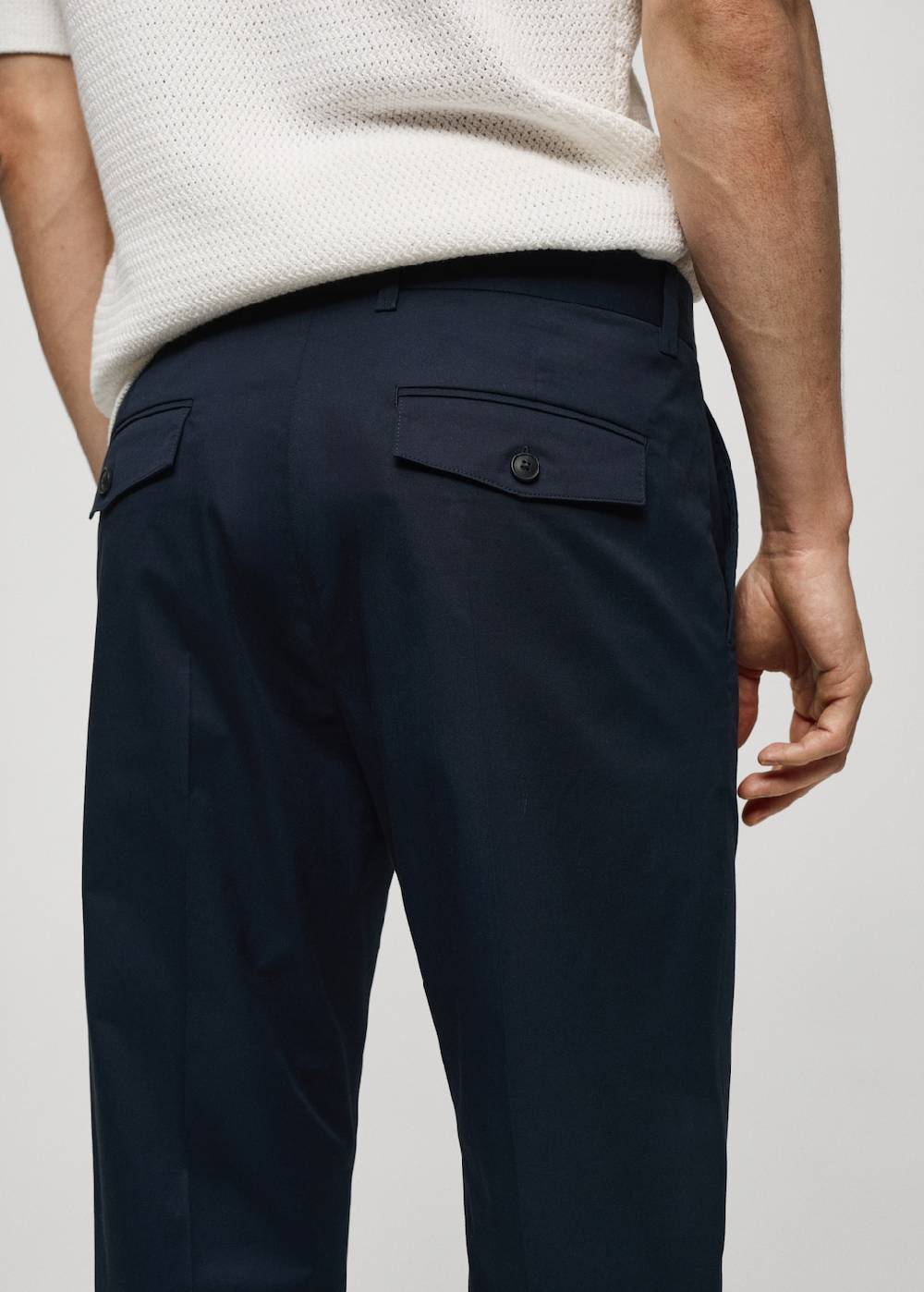 Mango Regular Fit-Baumwollhose mit Struktur Fabrikpreis