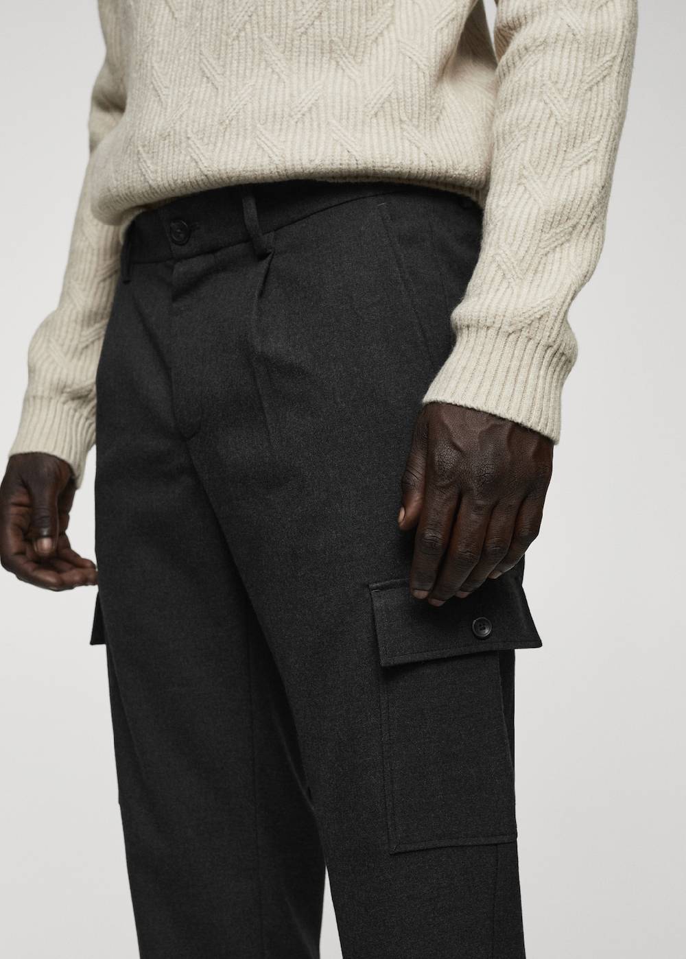 Mango Cargohose mit Bundfalten Bis zu 60% Rabatt