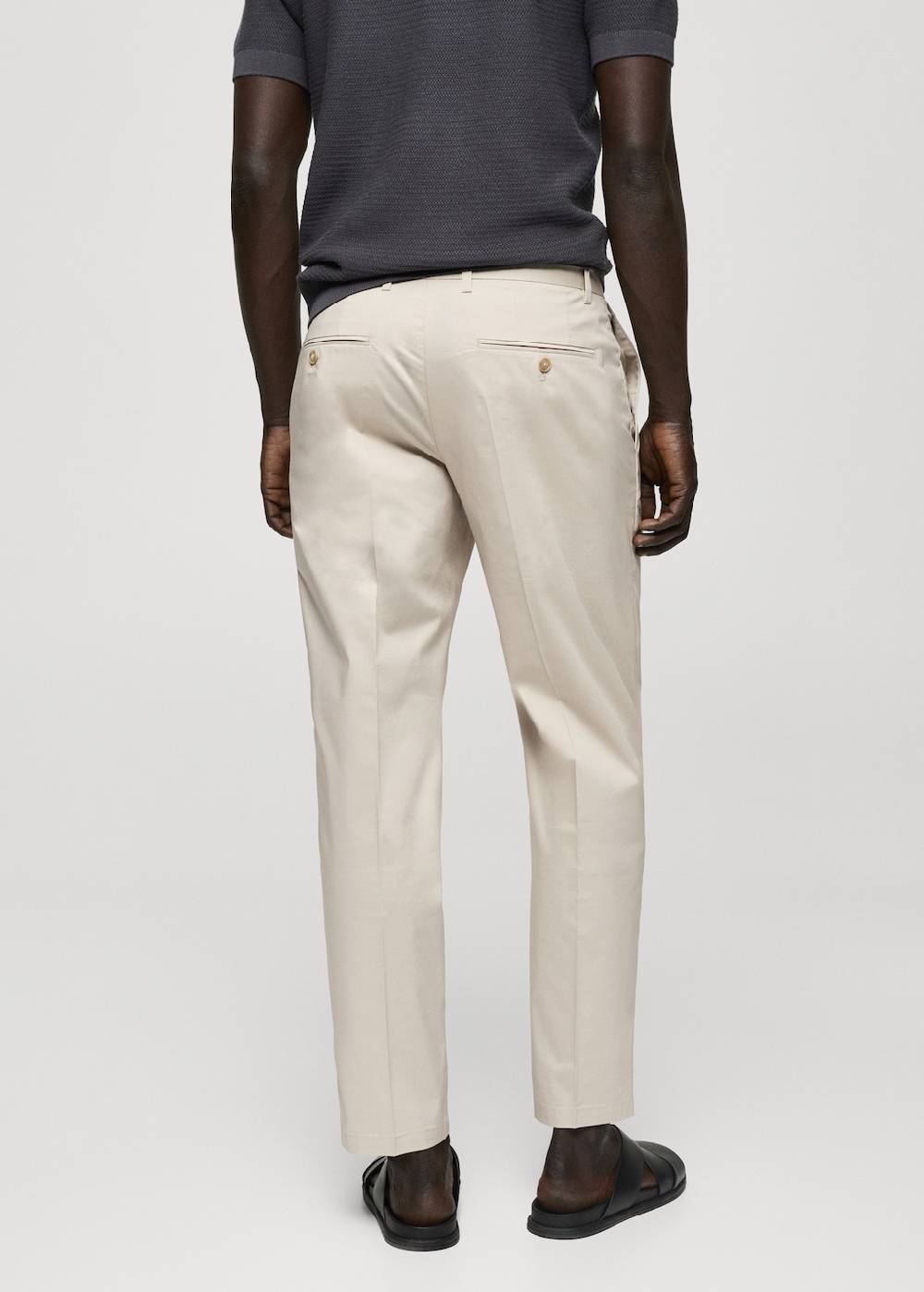 Mango Slim Fit-Bundfaltenhose aus Baumwolle Begrenzt auf 3 Tage