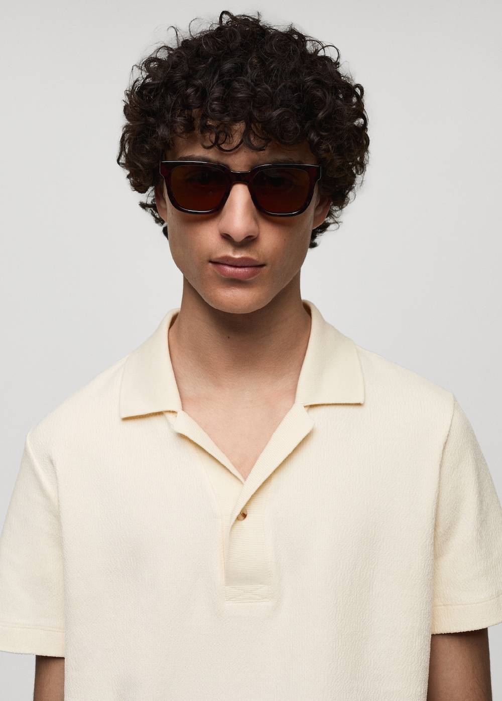 Mango Strukturiertes Regular-Fit-Poloshirt aus Baumwolle Exklusivangebot