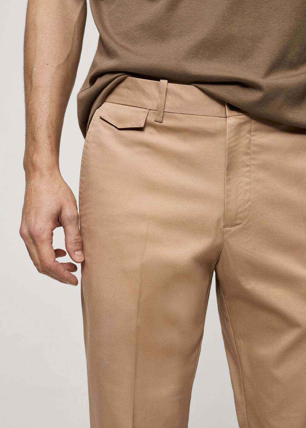 Mango Regular Fit-Baumwollhose mit Struktur Fabrikladen
