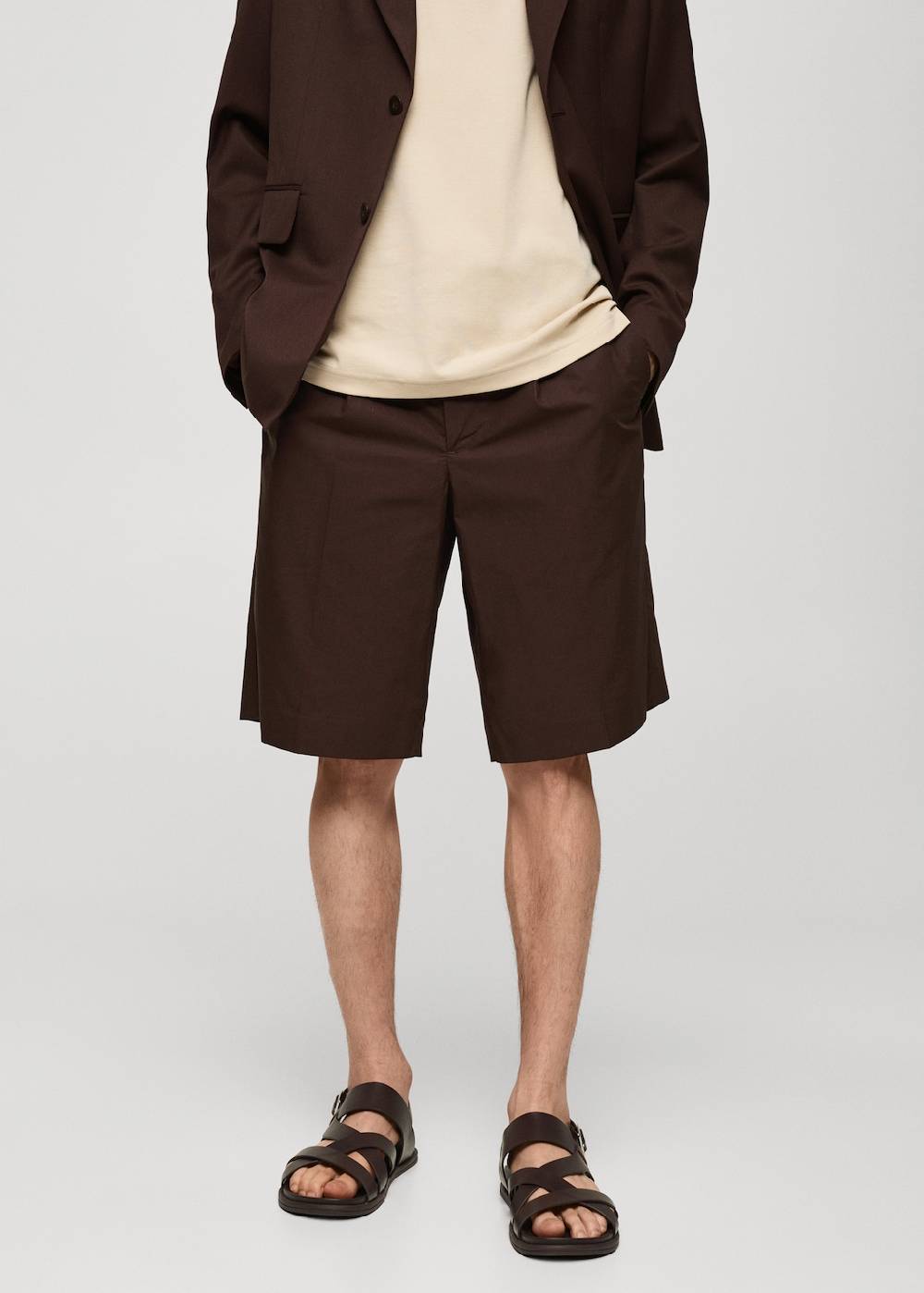 Mango Relaxed Fit-Bermudashorts mit Abnähern Exklusivangebot