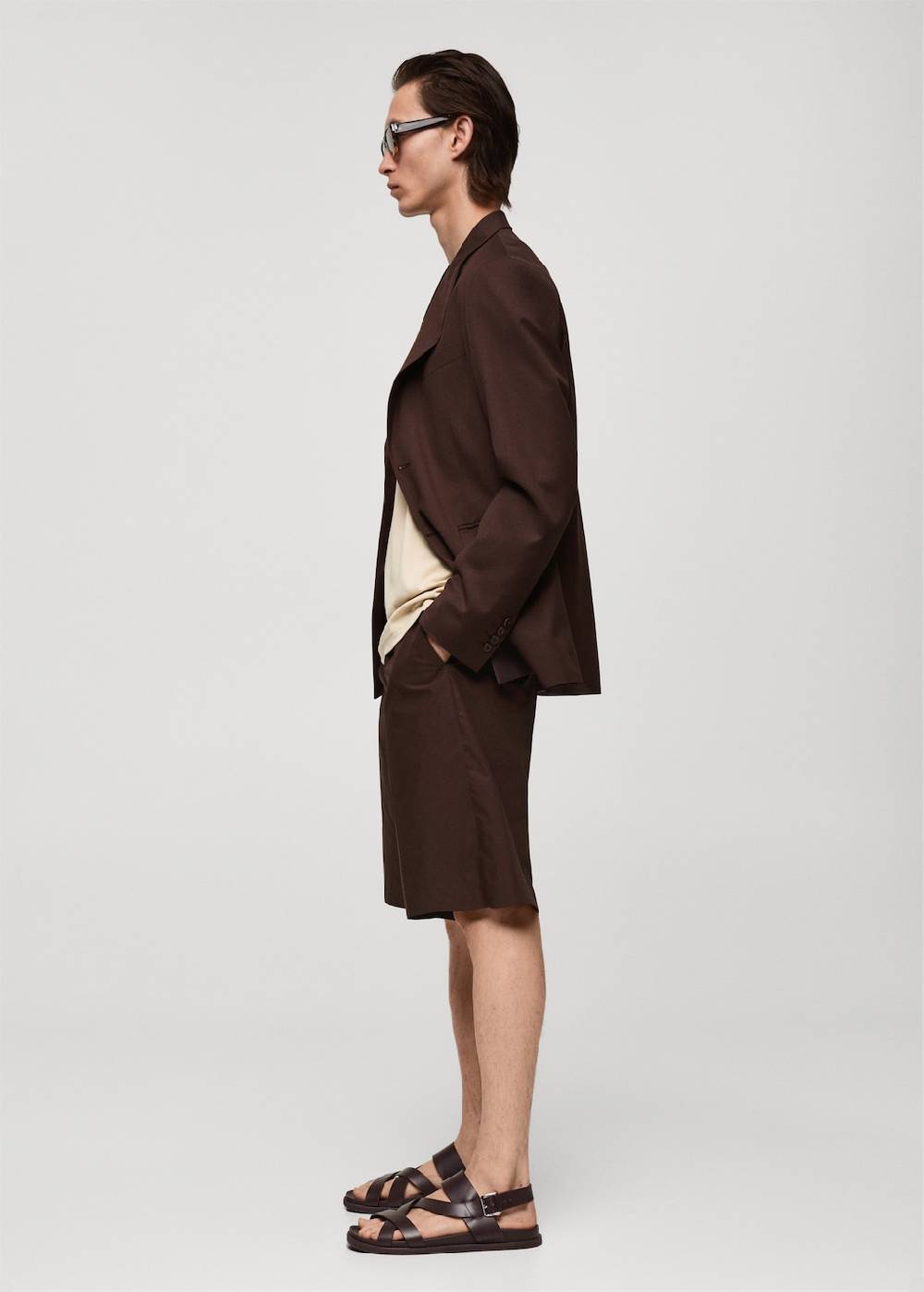 Mango Relaxed Fit-Bermudashorts mit Abnähern Exklusivangebot
