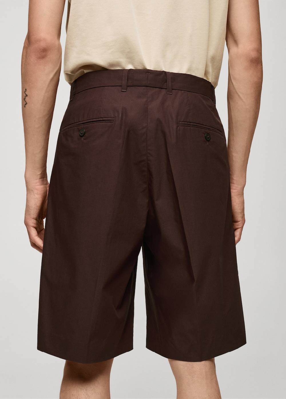 Mango Relaxed Fit-Bermudashorts mit Abnähern Exklusivangebot