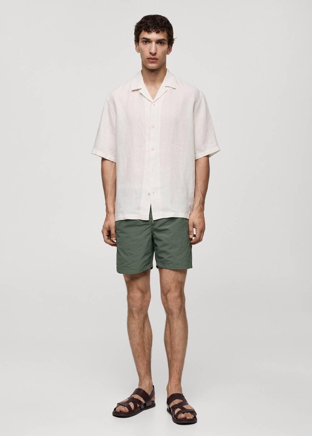 Mango Einfarbige Badeshorts mit Kordelzug Valentinstagsangebot