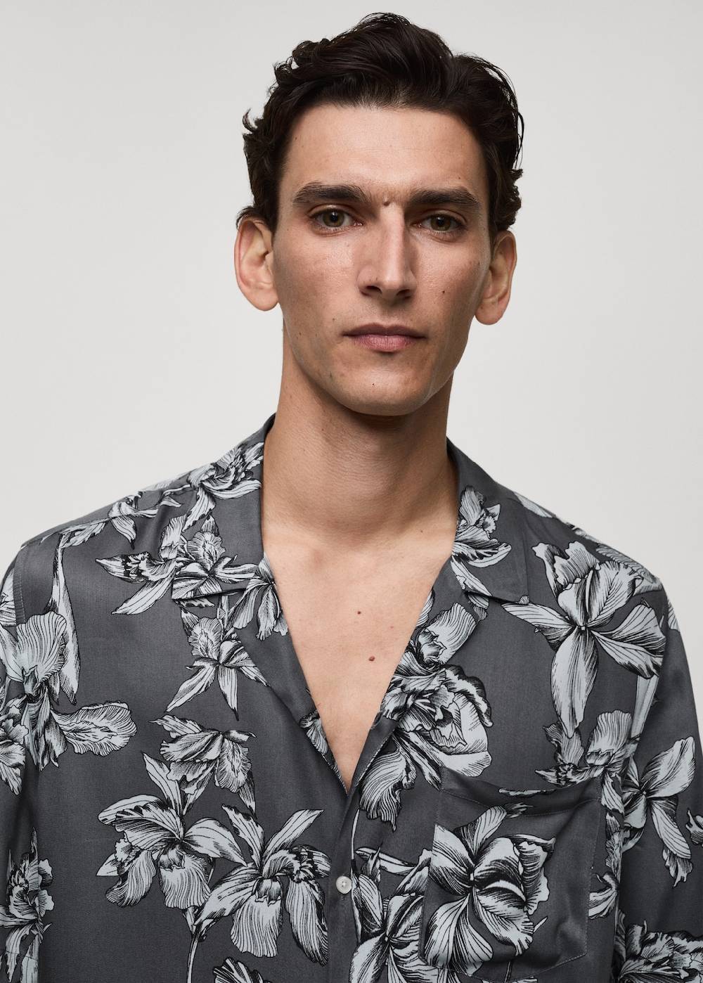 Mango Regular Fit-Hemd mit Hawaiiprint Jubiläumsangebot