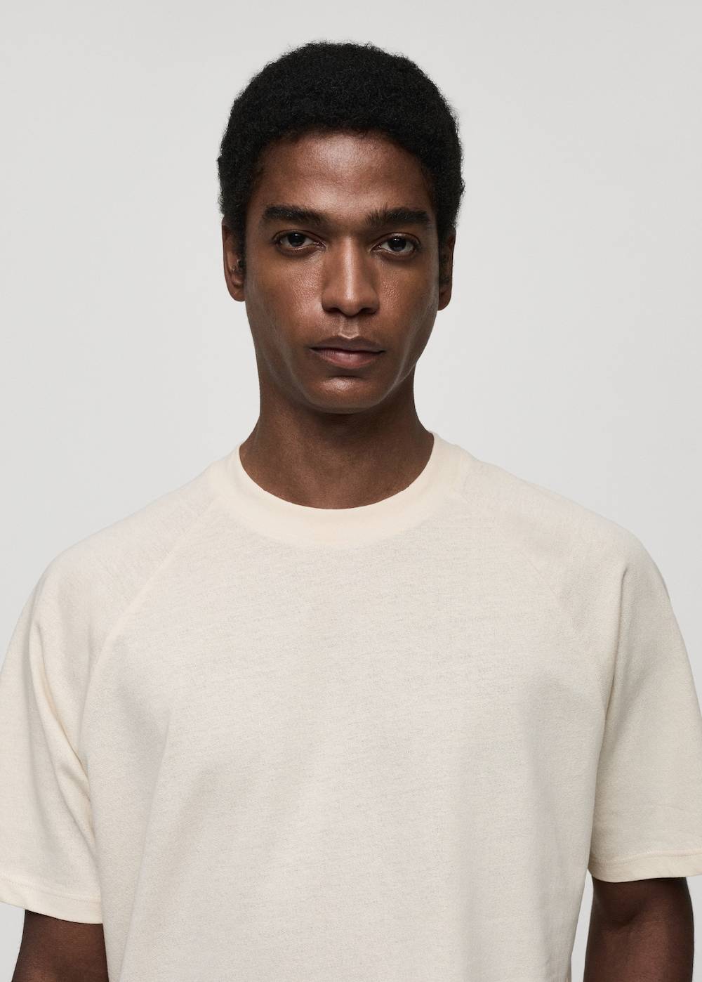 Mango Relaxed Fit-T-Shirt aus Baumwolle Kauf eins, bekomm eins gratis