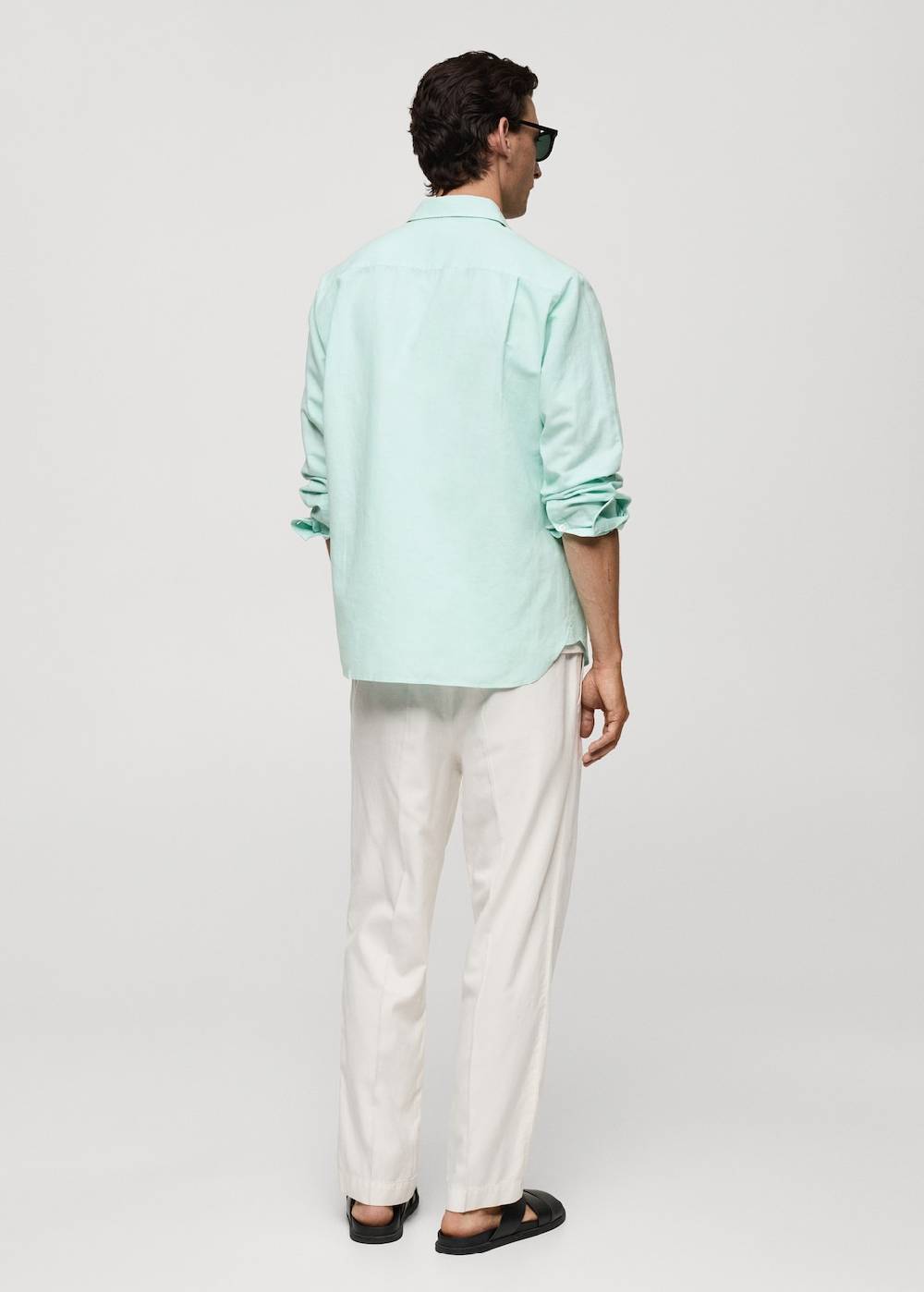 Mango Classic Fit-Leinenhemd Vierteljährliche Förderung