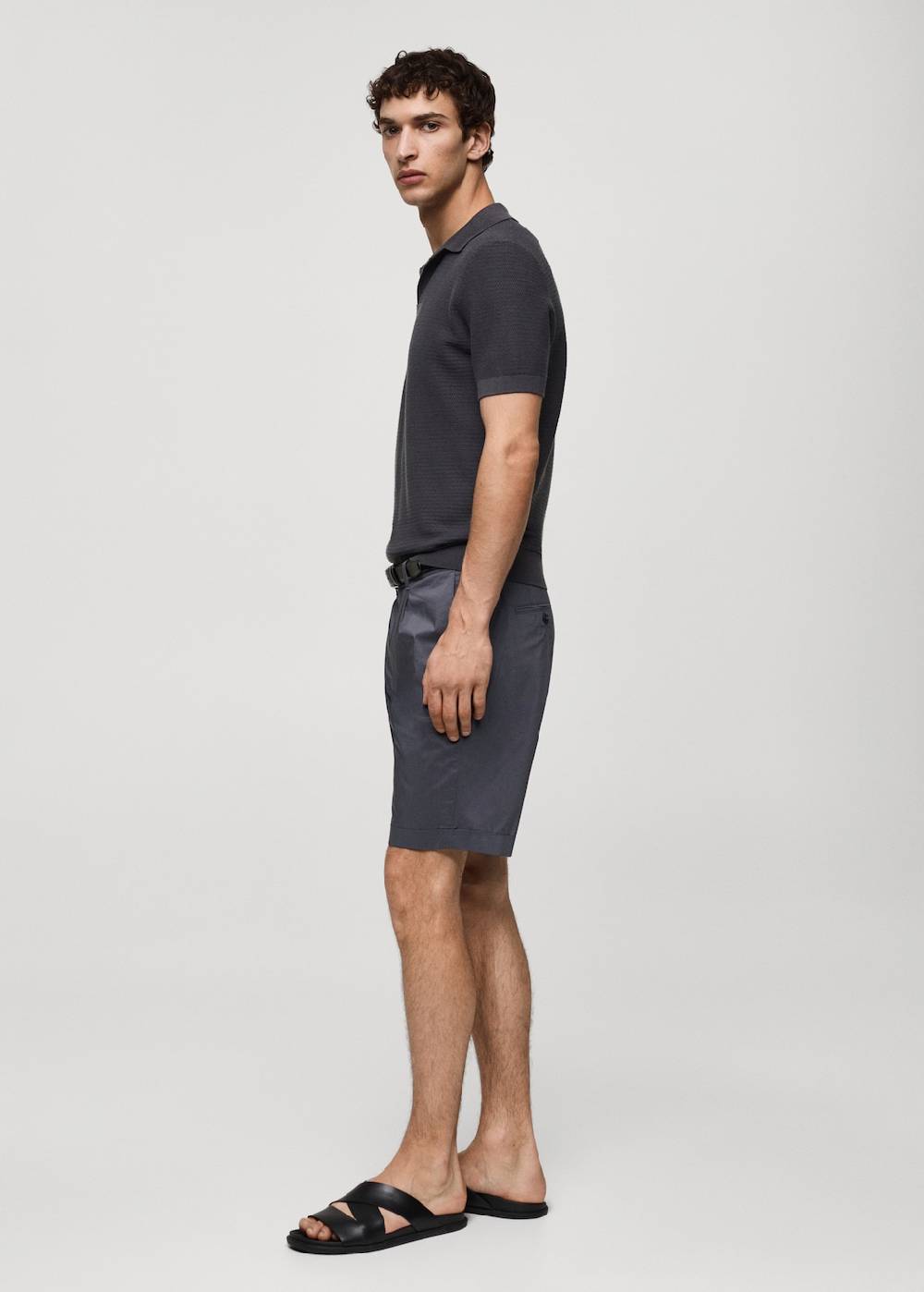 Mango Bermudashorts aus Baumwolle mit Bundfalten im Angebot