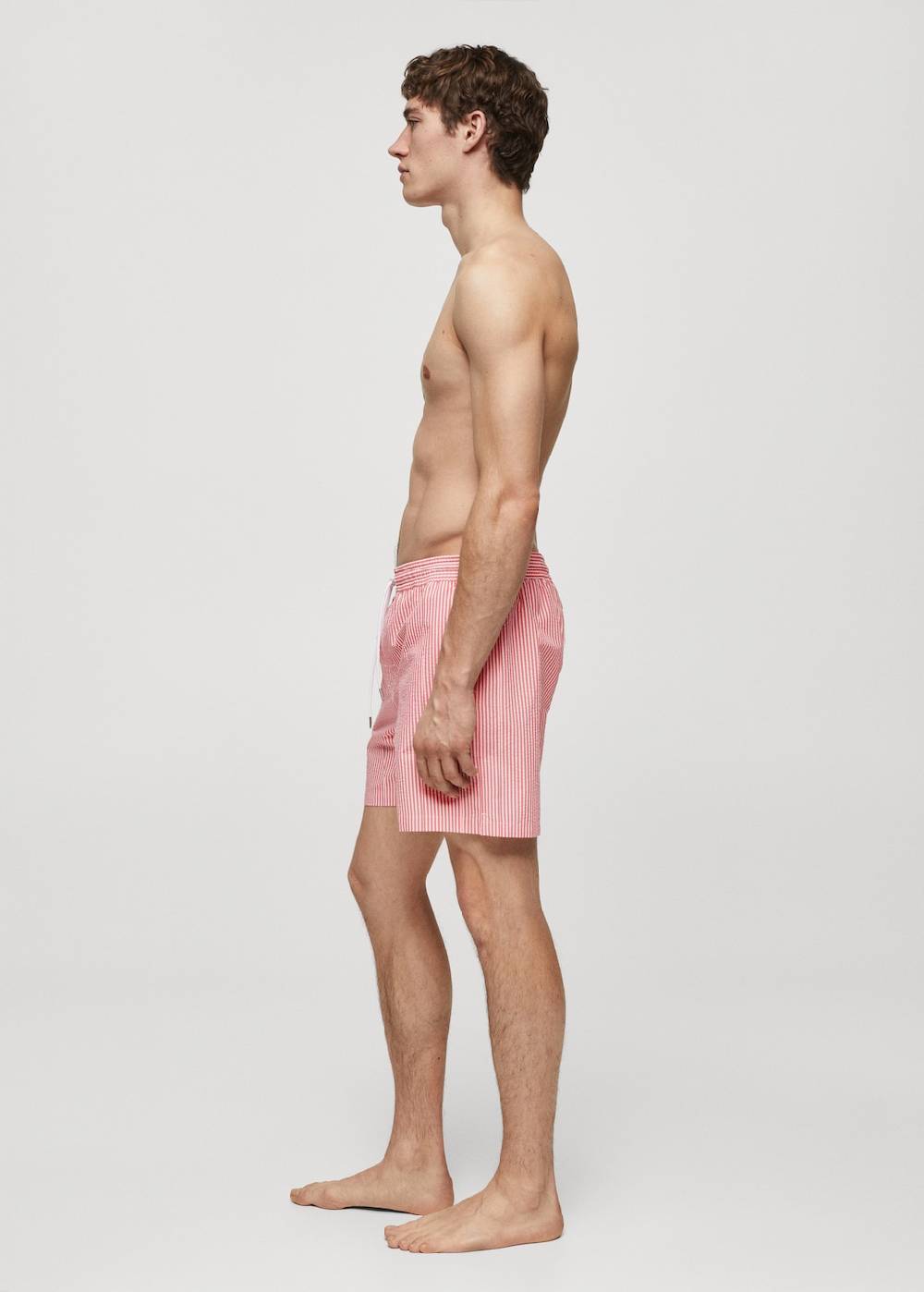 Mango Gestreifte Seersucker-Badeshorts mit Kordelzug Begrenzt auf 3 Tage