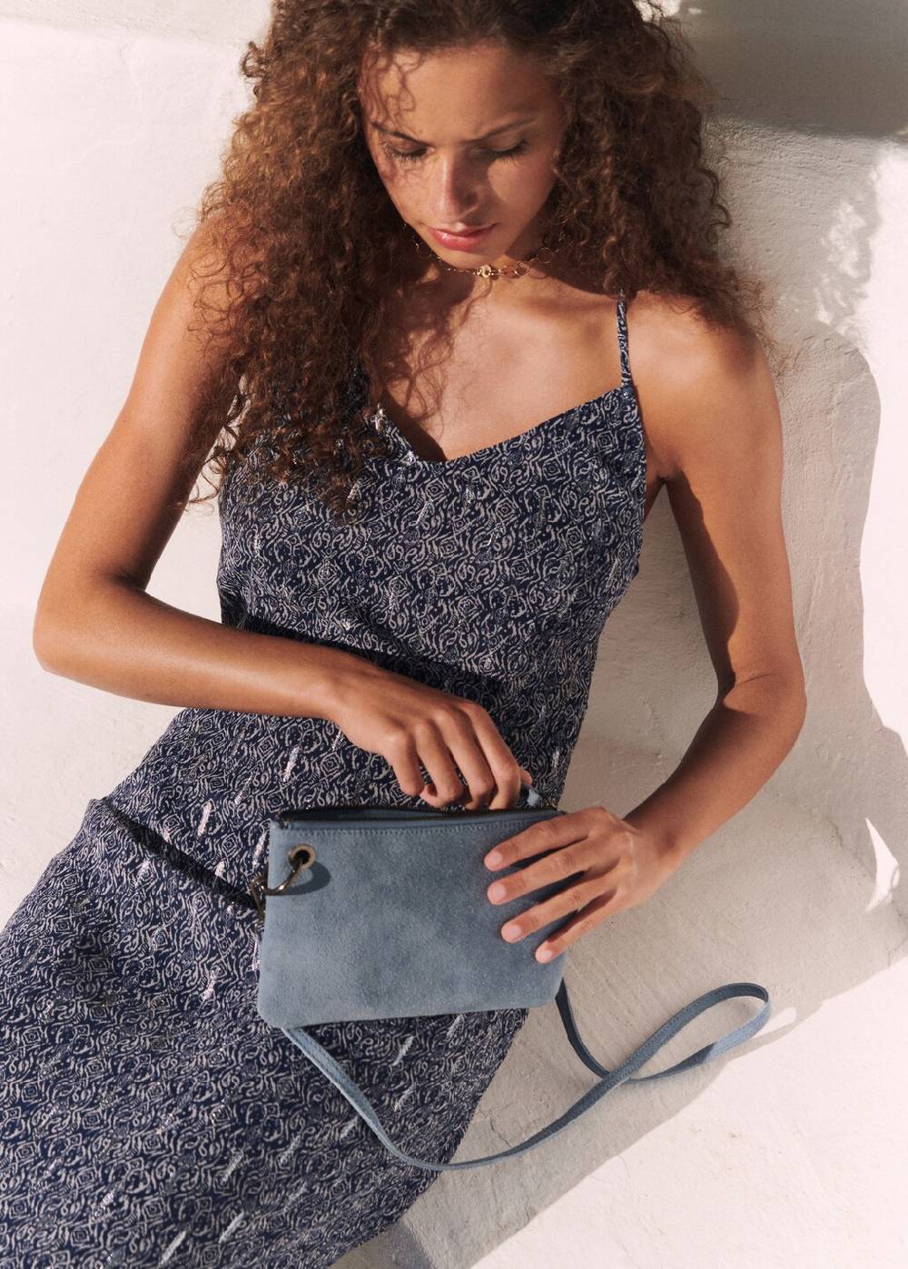 Mango Kuverttasche aus Leder Online Shopping