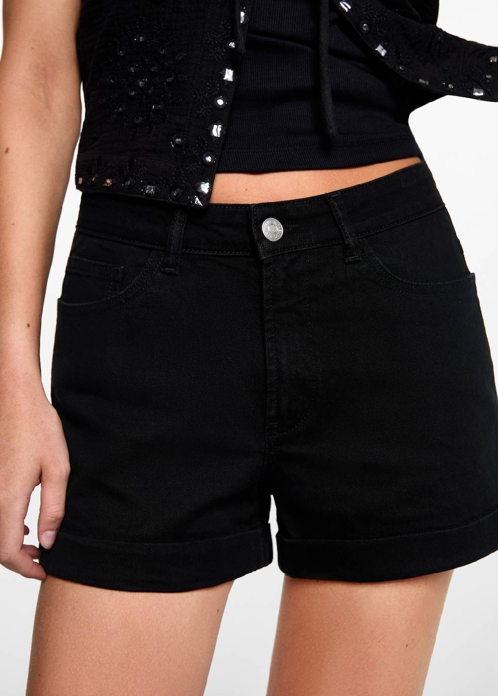 Mango Shorts rollup Saisonale Angebote
