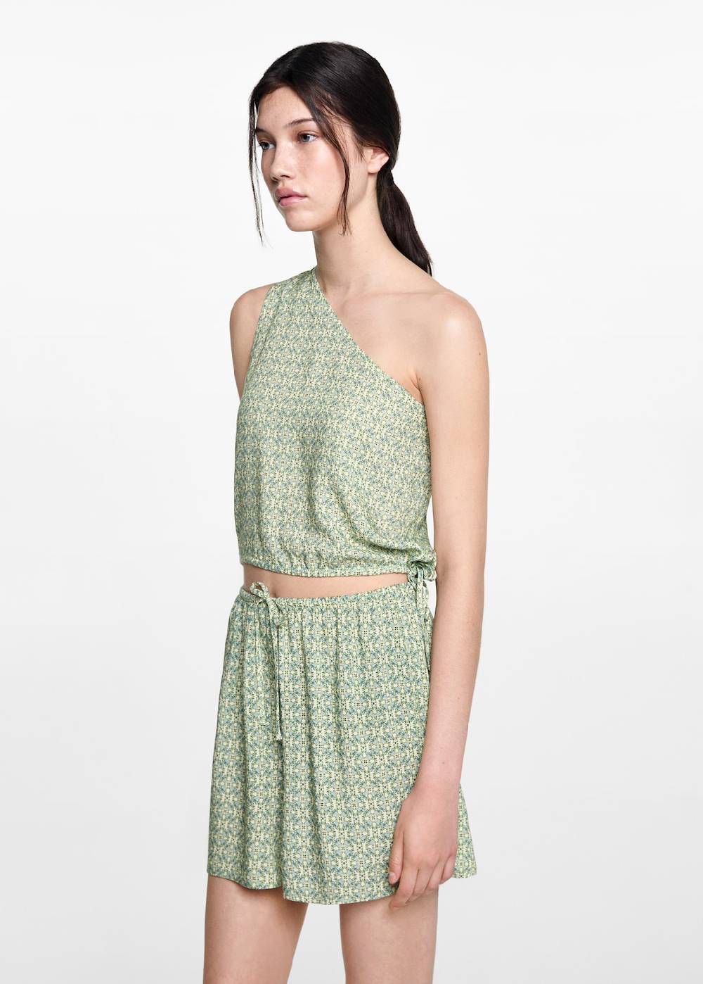 Mango Shorts mit geometrischem Print Im Verkauf