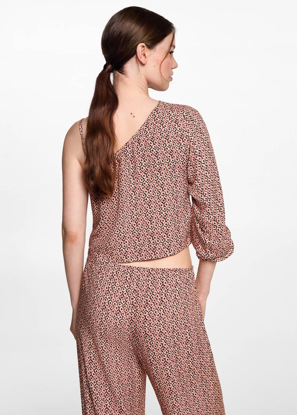 Mango Asymmetrische Bluse mit Motiv 50% Rabatt für begrenzte Zeit