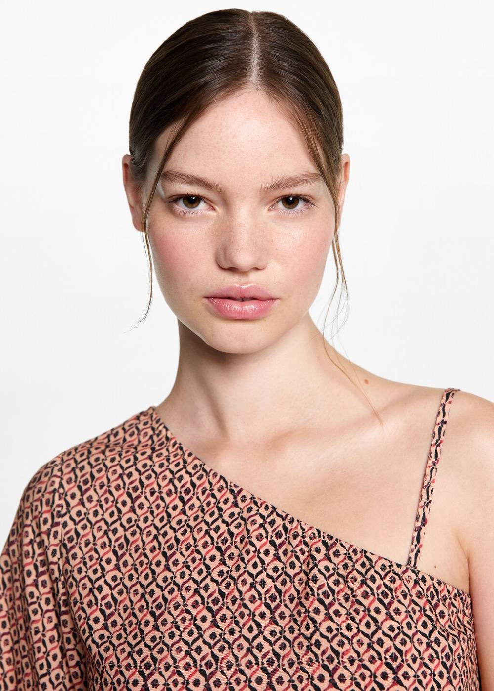Mango Asymmetrische Bluse mit Motiv 50% Rabatt für begrenzte Zeit