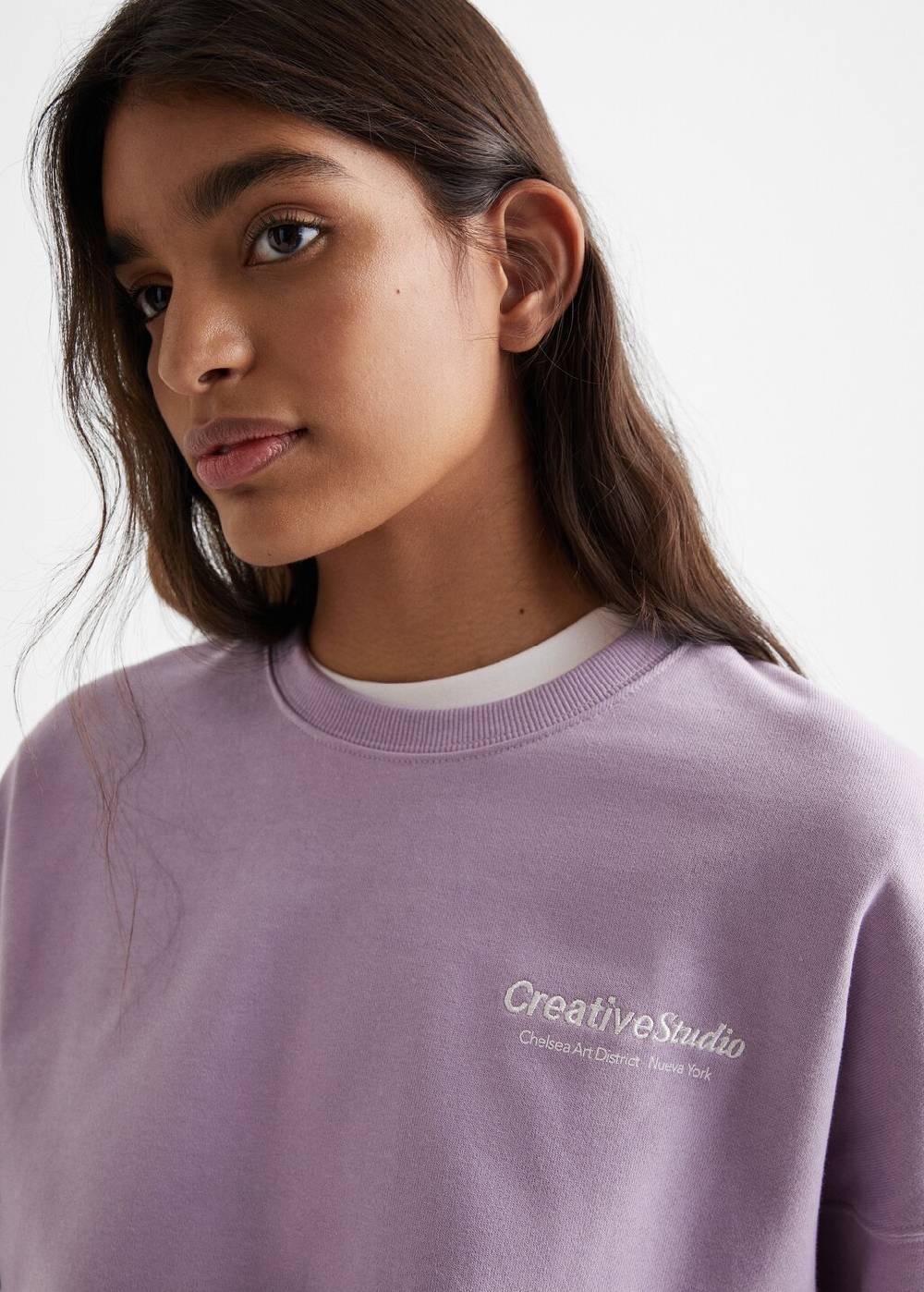 Mango Baumwoll-Sweatshirt mit Aufschrift Fabrikpreis