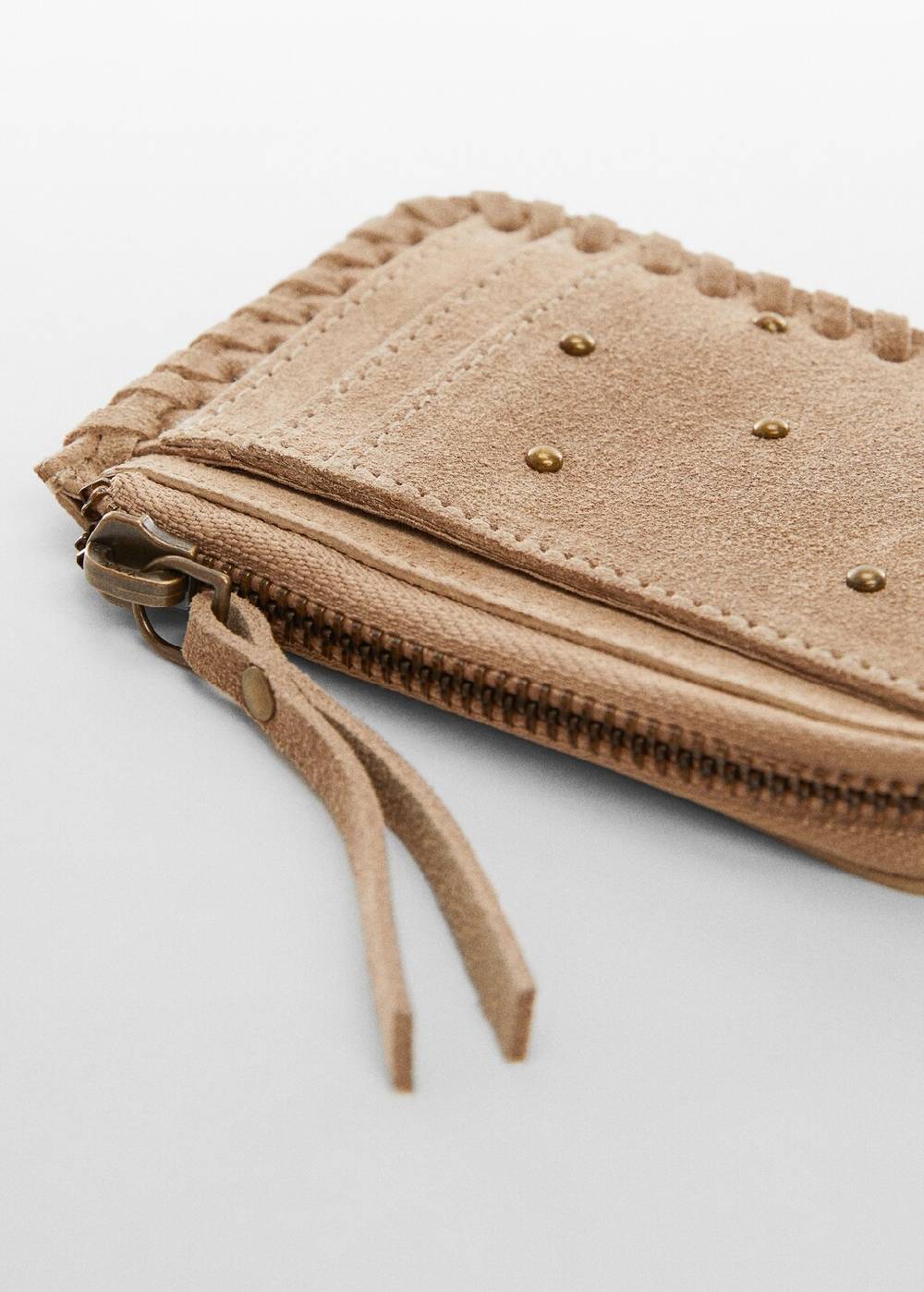 Mango Nietenverzierte Leder-Geldbörse Begrenztes Angebot