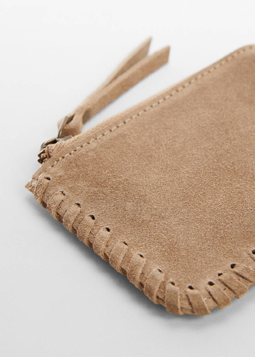 Mango Nietenverzierte Leder-Geldbörse Begrenztes Angebot