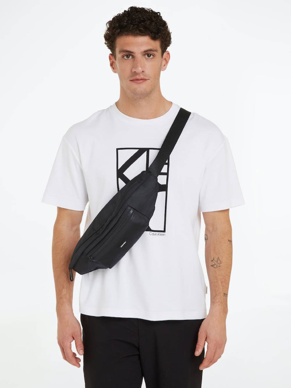 Calvin Klein Essential Waistbag Waist bag 2025
